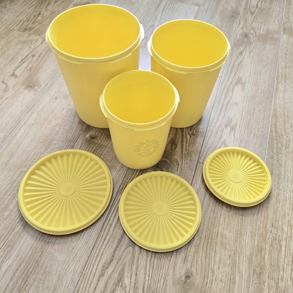 ❤️3 Piece Nesting Tupperware "Servalier"  Made in CANADA- Vintage
